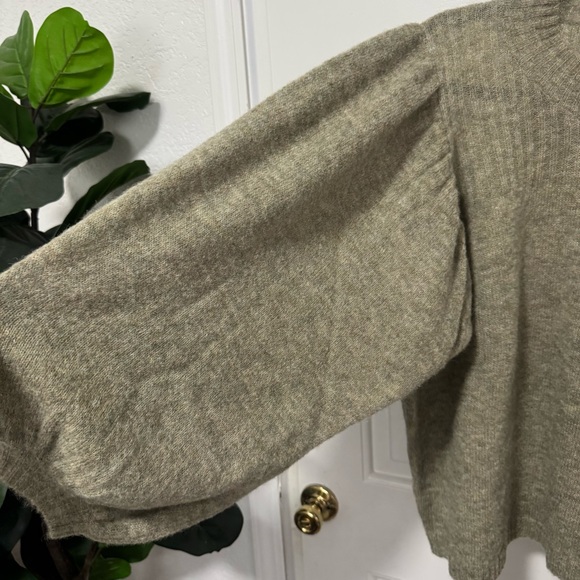 NWT Wrap London Baby Alpaca Wool Sweater Baloon Sleeves in Sage Green Size 14 - Picture 5 of 9